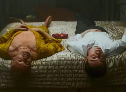 TrulyNaked_134217578512252110_big-cine_deskt.webp